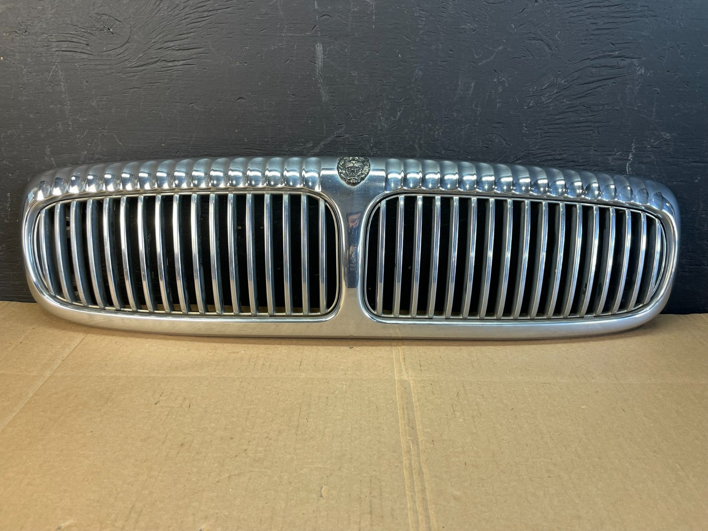 2002 to 2008 Jaguar X-Type Front Upper Grille Grill AC2185 DG0