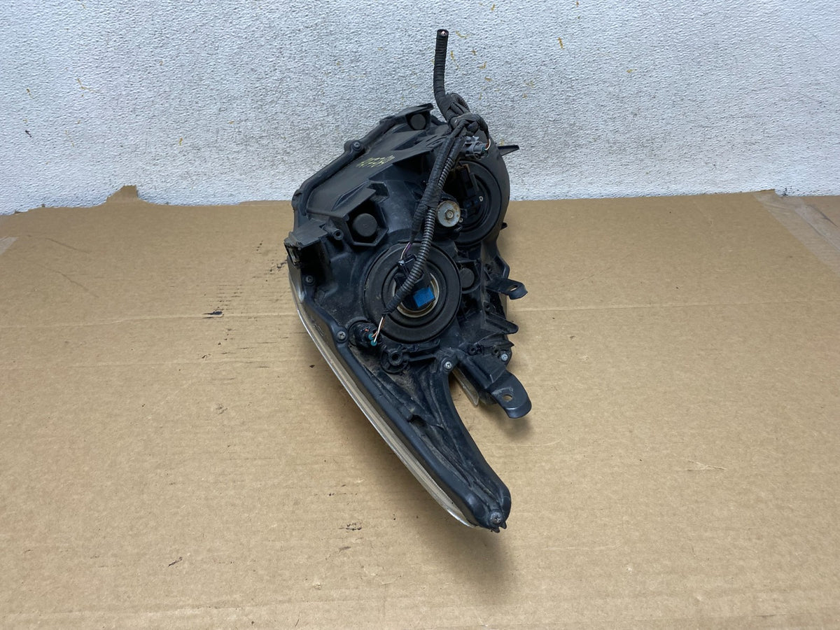 2010 - 2011 Toyota Prius Right Passenger Rh Blue Halogen Headlight AH7784 DW7