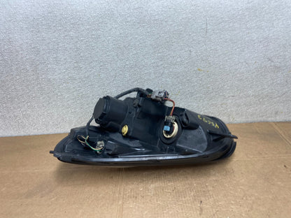 2006 - 2007  Subaru Tribeca B9 Right Passenger RH Halogen Headlight OEM Y5683 DW6
