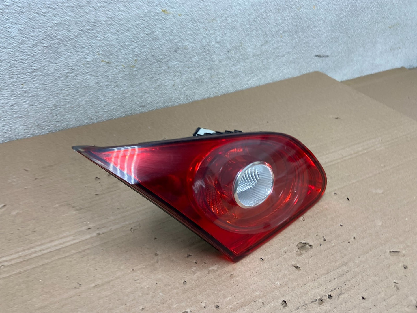 2009-2012 Volkswagen CC Left Driver LH Side Tail Light Inner Trunk AB1042 L2