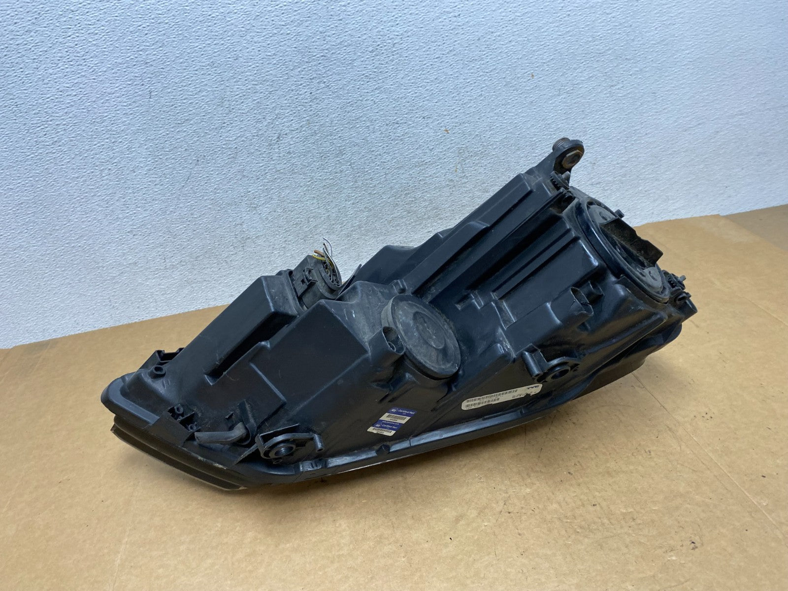 2011 to 2014 Volkswagen Jetta Left Driver LH Headlight Halogen AE3004 DW6
