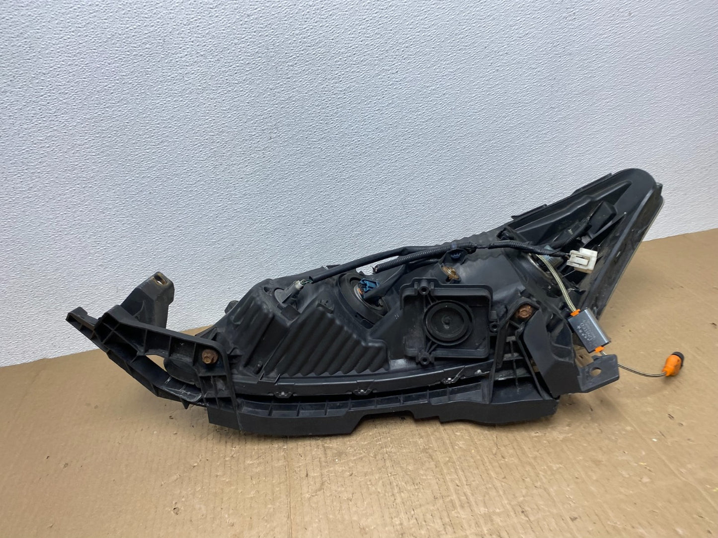 2008 to 2012 Honda Accord Sedan Right Passenger RH Headlight AB8431 DW8