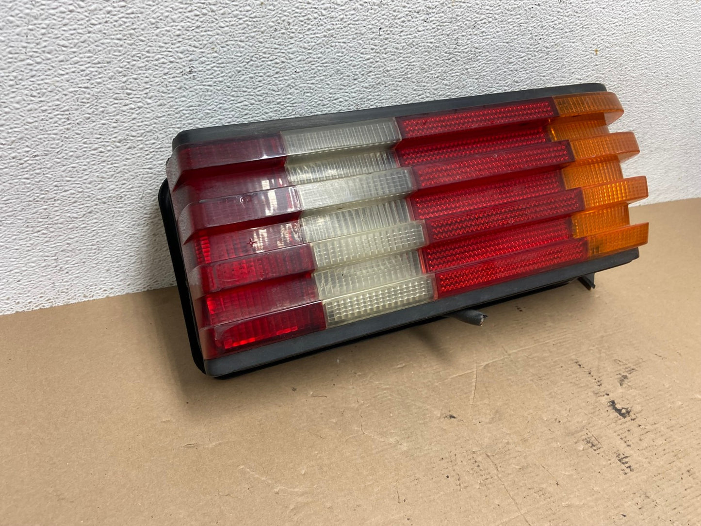1986 to 1991 Mercedes-Benz W126 Right Passenger Side Tail Light AF4446 LK2