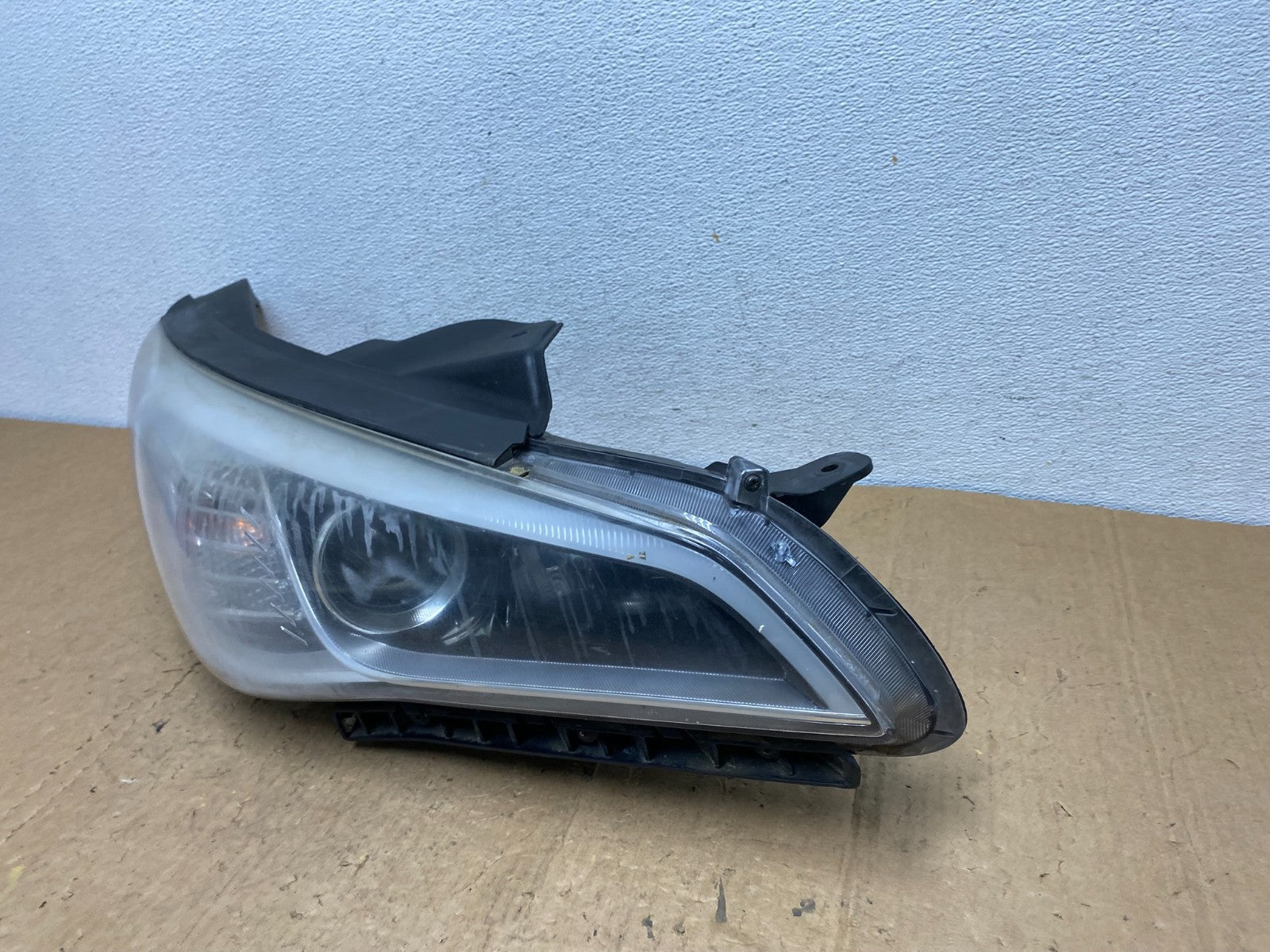 2015-2017 Hyundai Sonata Right Passenger RH Side Halogen Headlight AD0688 DW1