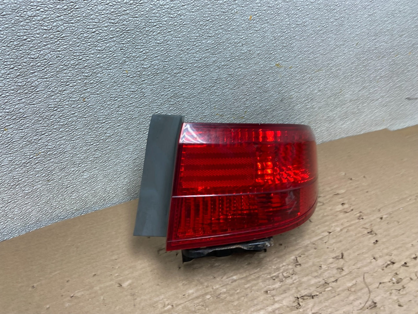 2005 Honda Accord Right Passenger Rh Side Tail Light Oem AB1557 LK2