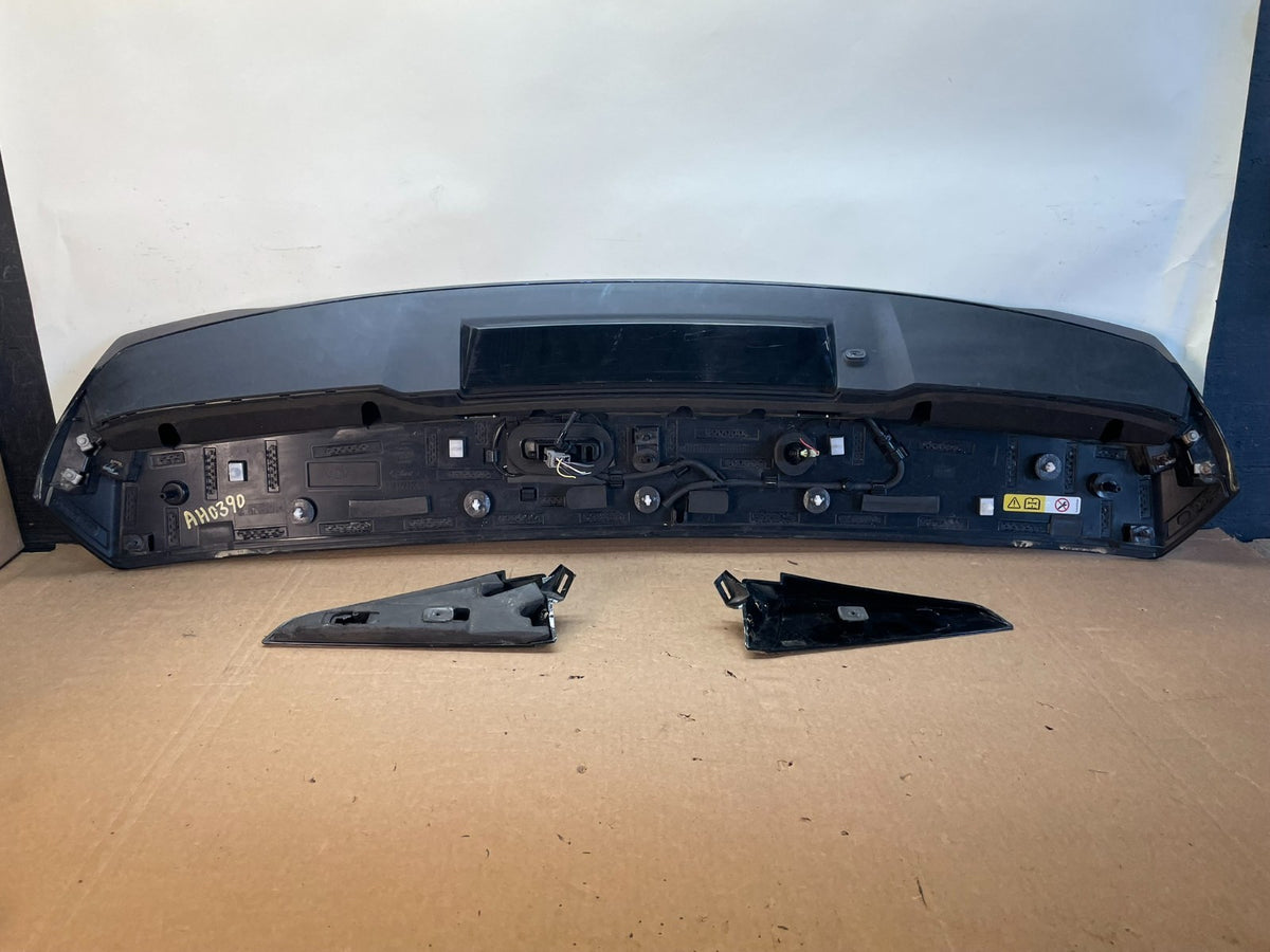 2020 to 2023 Ford Explorer Rear Liftgate Spoiler Wing ah0390 DG6