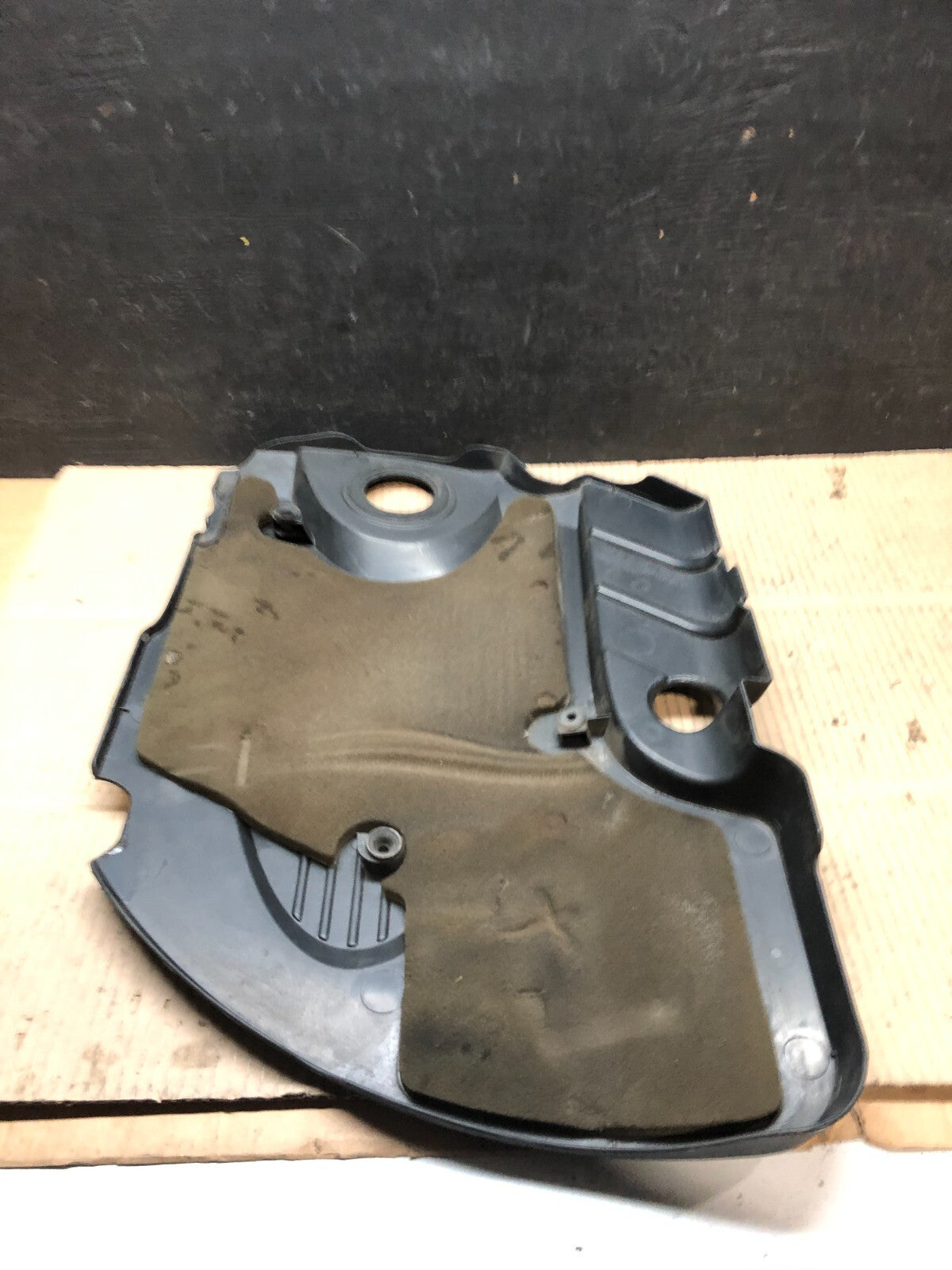 2006 2011 Chevrolet Impala V6 VVT Engine Cover Shield G5953 DG16