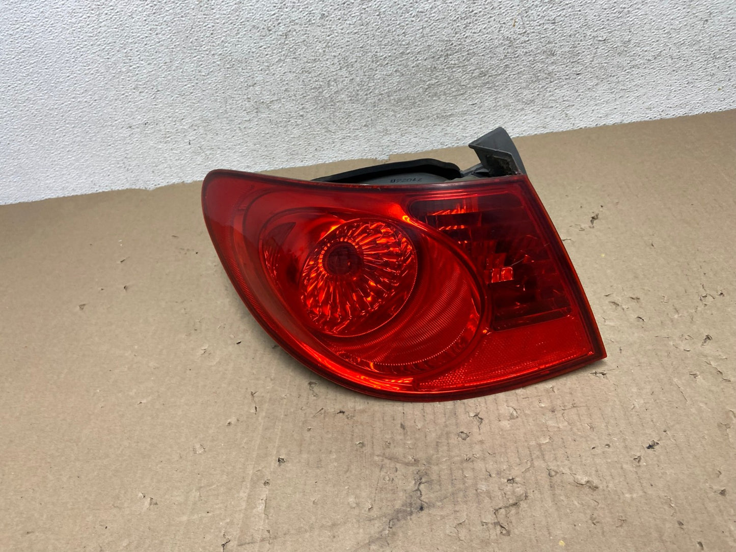 2007 to 2010 Hyundai Elantra Sedan Left Driver Side Tail Light AG6978 LK0