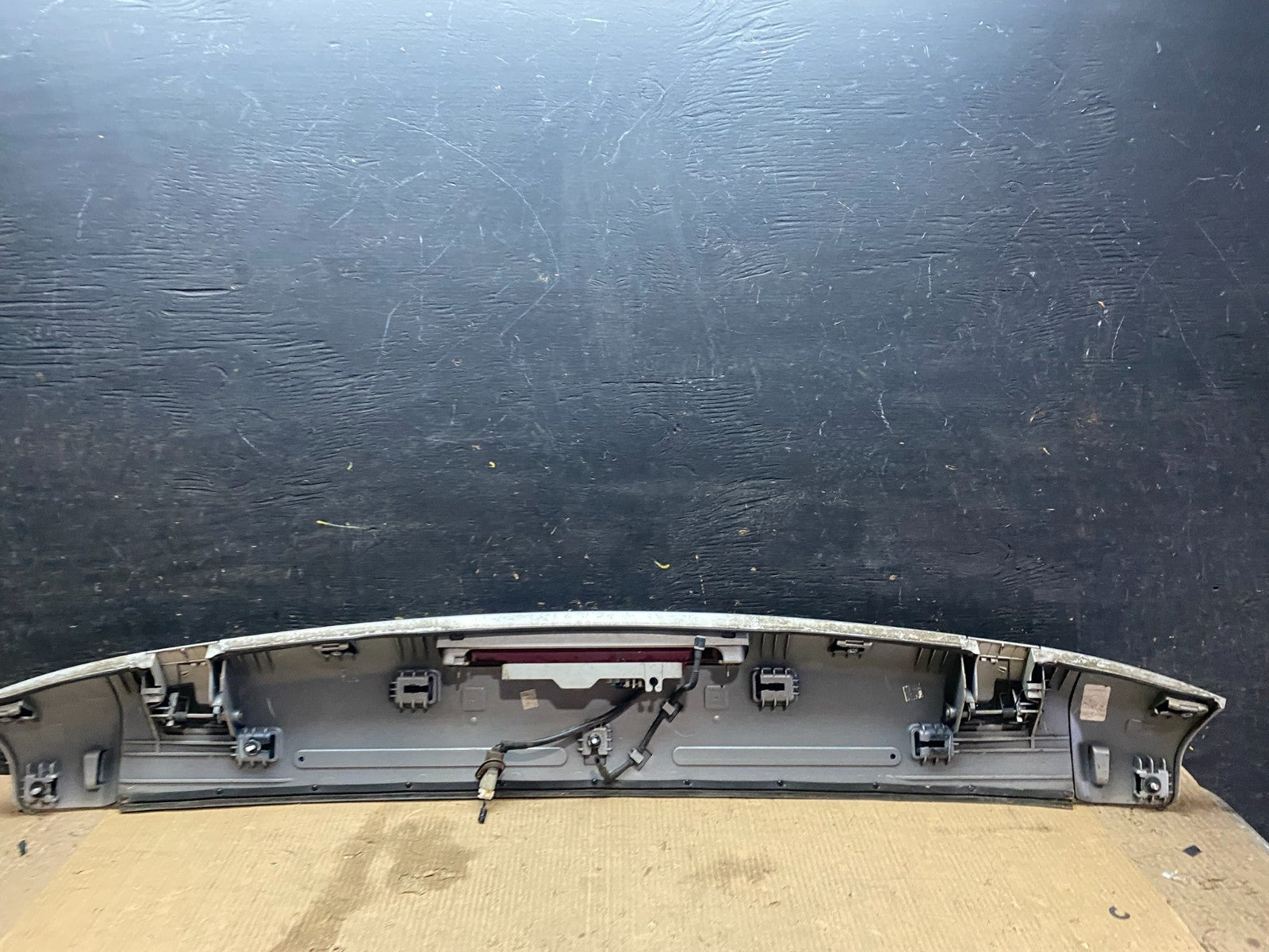 2009 to 2015 Honda Pilot Rear Trunk Spoiler Gate Oem X3507 DG9