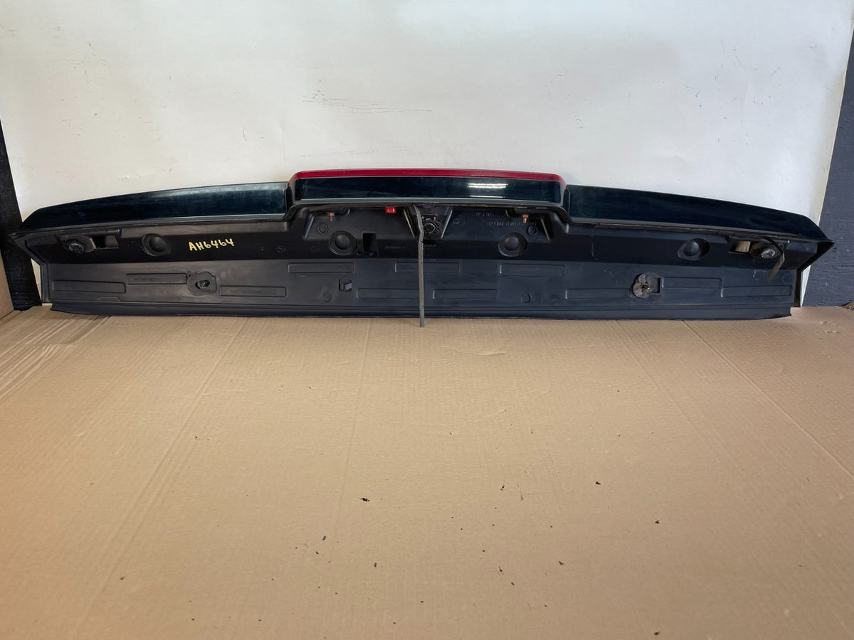 2007-2014 Chevrolet Tahoe Suburban Yukon Spoiler Wing 3rd Brake Light AH6464 DG5
