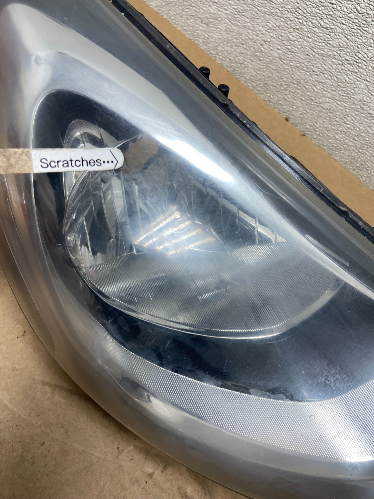 2013 to 2017 Hyundai Accent Right Passenger RH Side Headlight AB4608 DW3