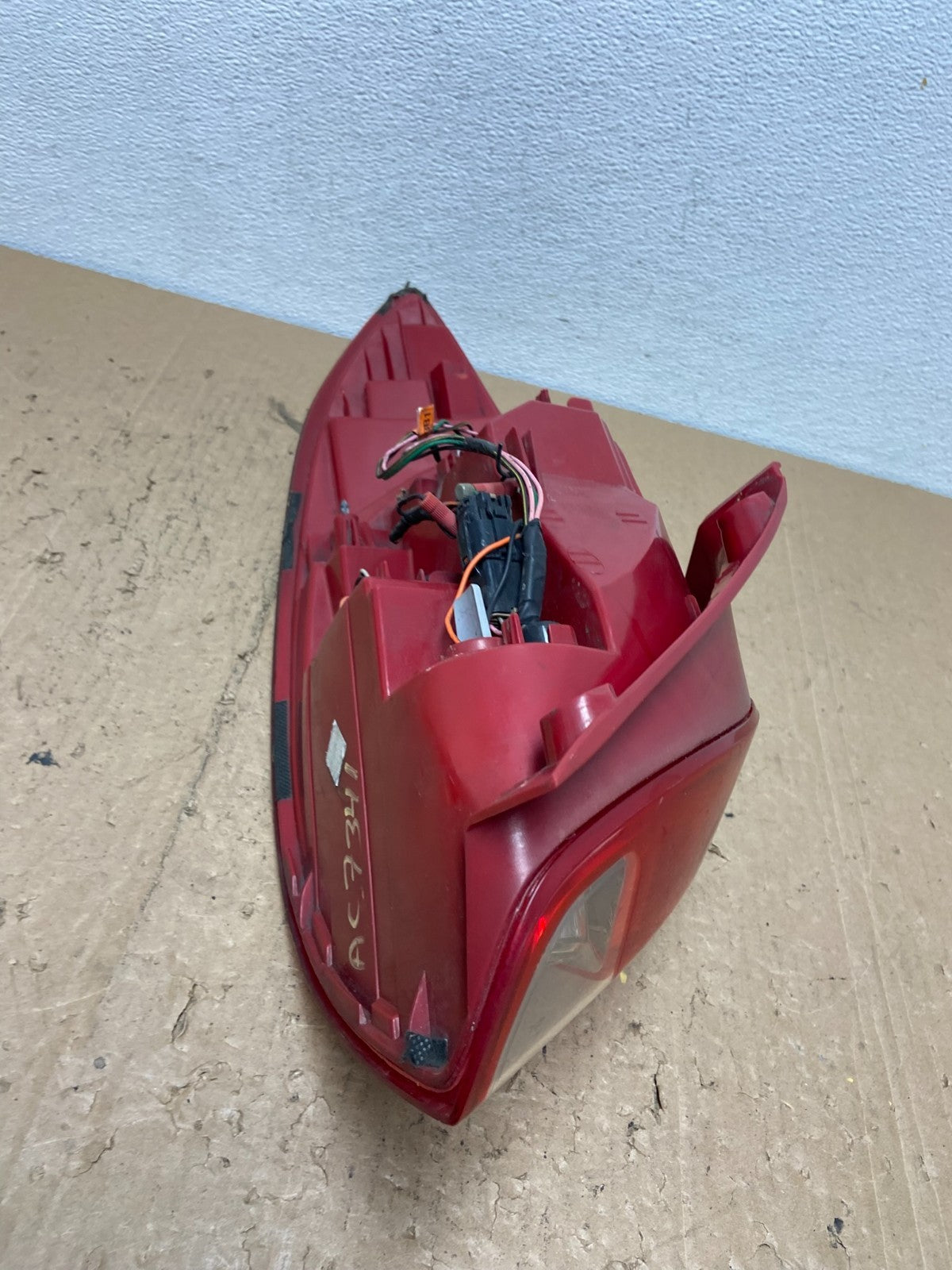 2012 2013 2014 Hyundai Veloster Right Passenger RH Tail light AC7341 DW5