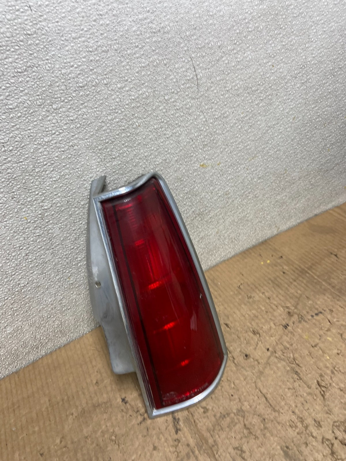 1984 to 1992 Lincoln Mark VII Right Passenger Side Tail Light OEM AA8510 LK2