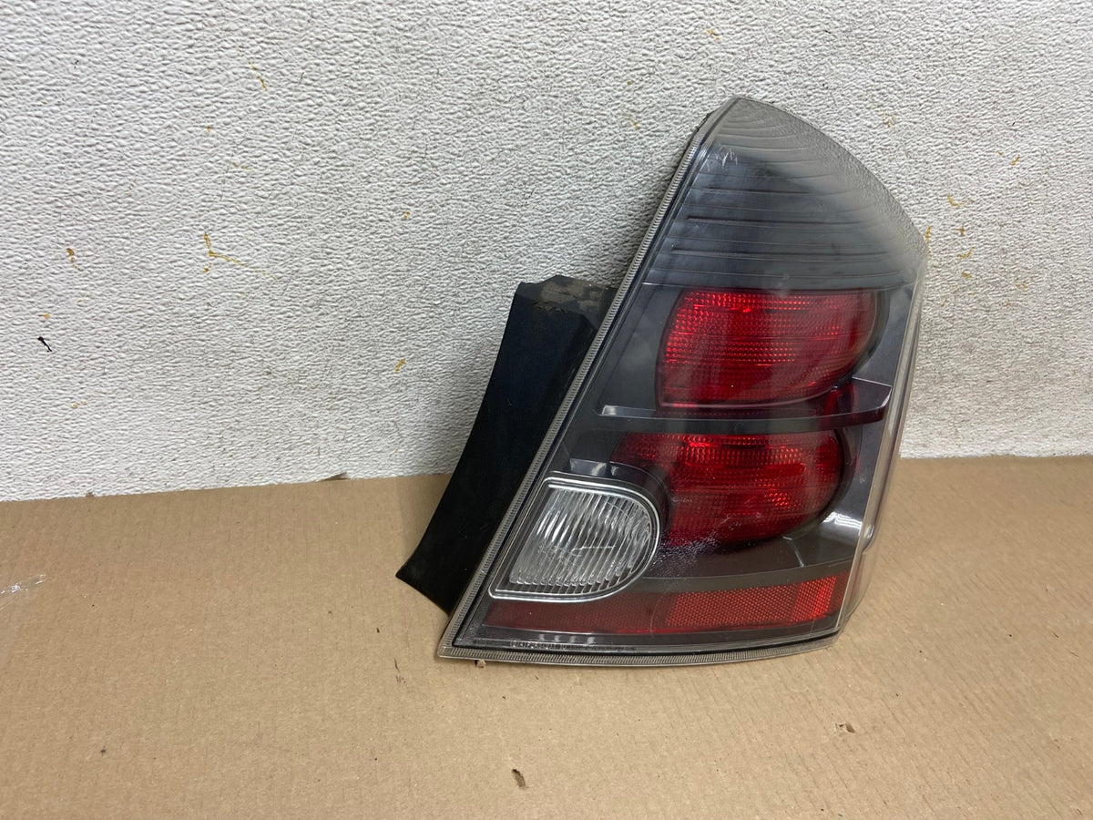 2007 to 2012 Nissan Sentra Right Passenger Rh Black Tail Light AH4372 LK1