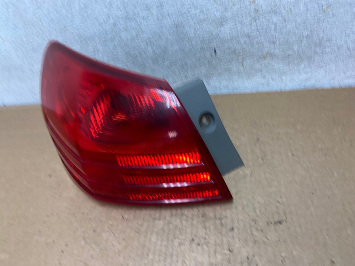2008 to 2015 Nissan Rogue Left Driver Lh Side Tail Light AI3517 LK1