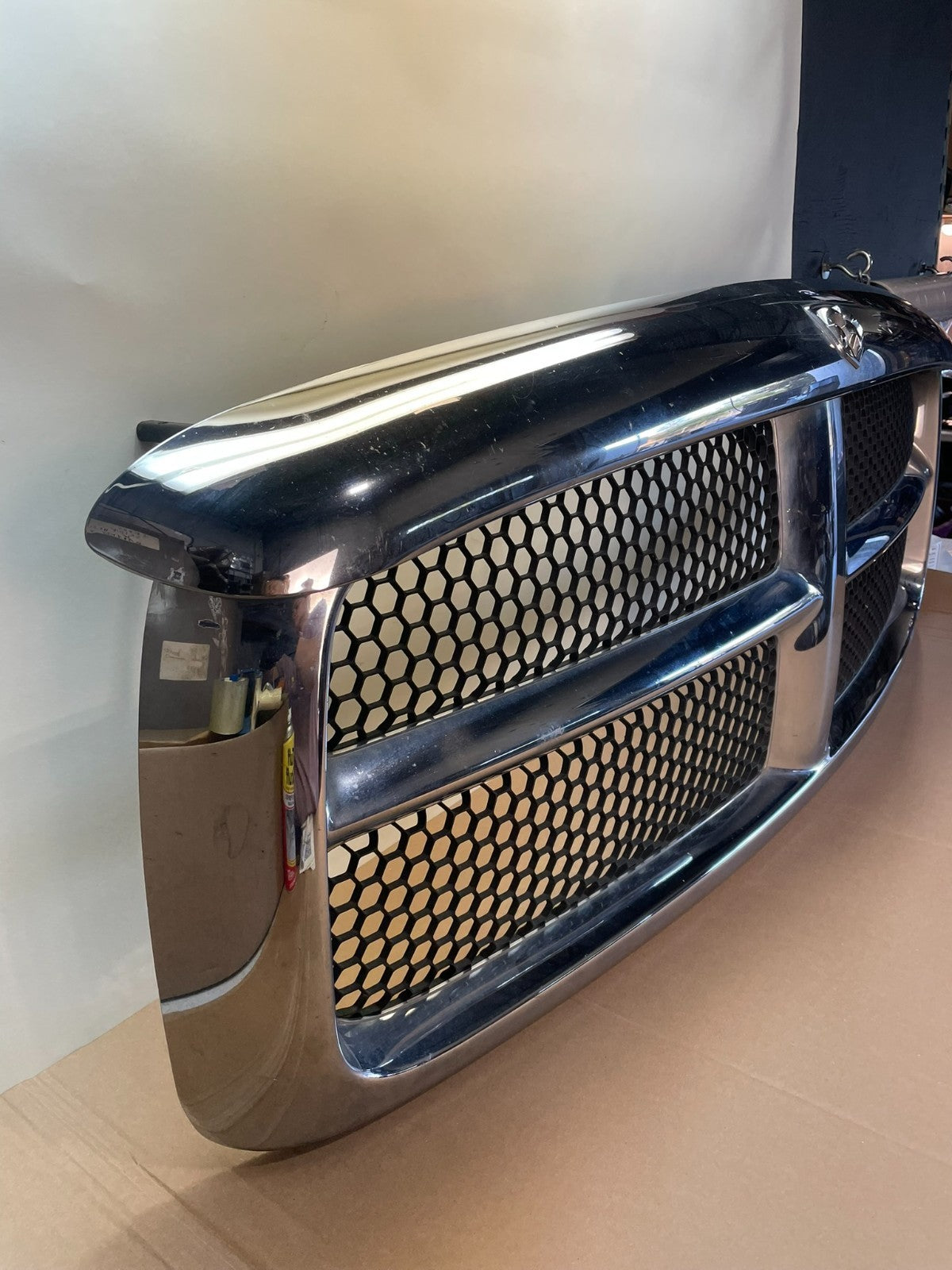 2002 2003 2004 2005 Dodge Ram 1500  Upper Front Grill Grille AI0616 DG2