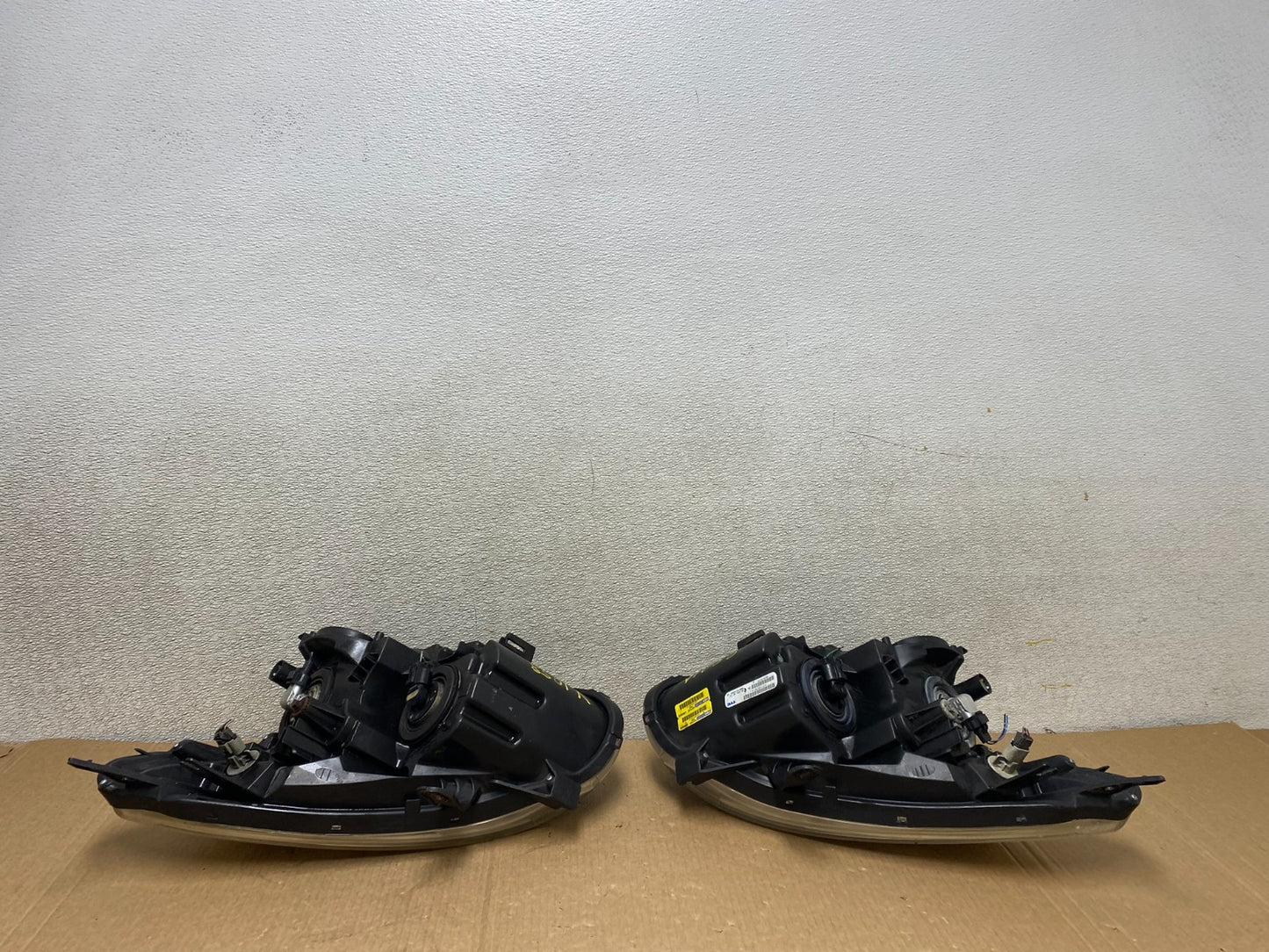 2009-2013 Nissan Rogue Left+Right Side Set Halogen Headlights V1058 DW9