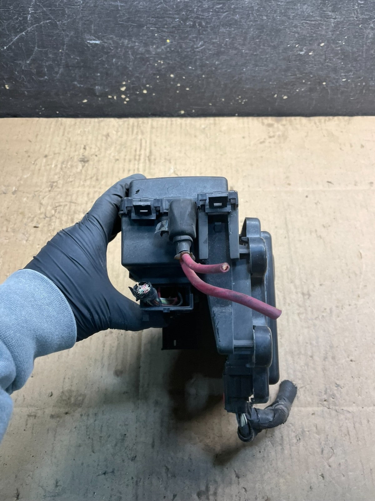 2006 Jeep Commander Fuse Box Relay BCM Body Control Module 04692085ab W7173 DG1