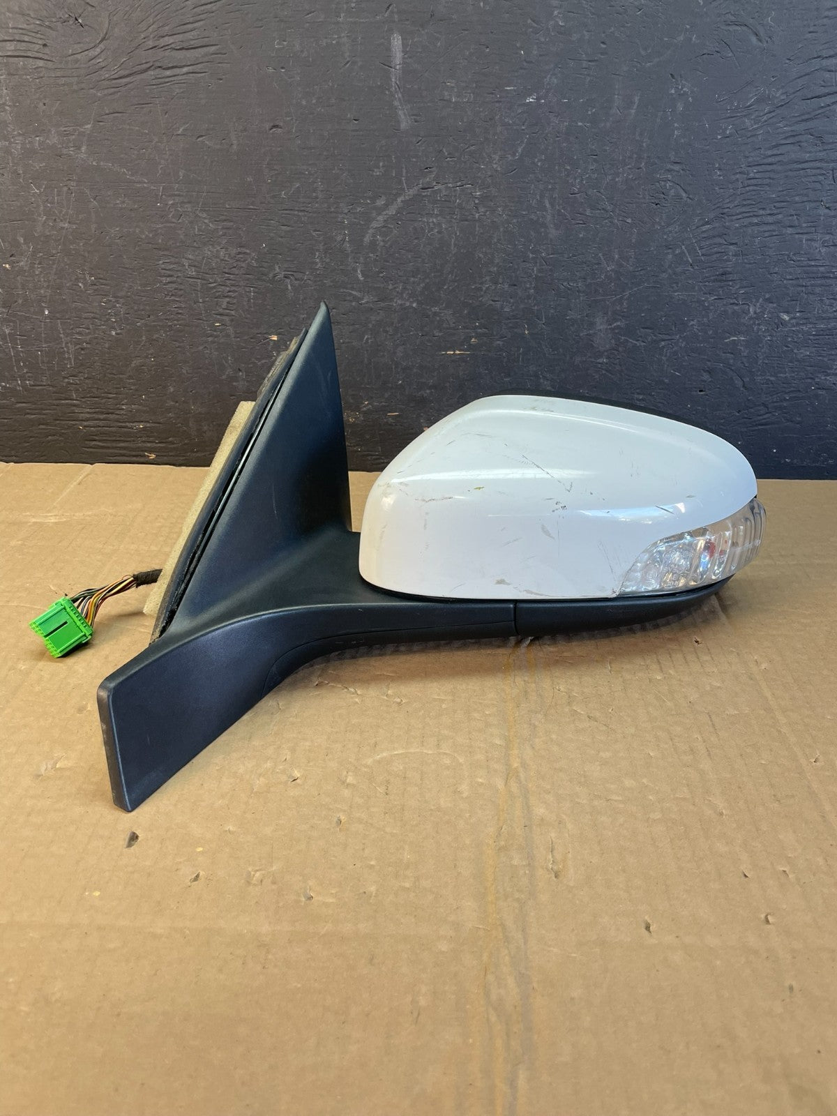 2007 to 2011 Volvo S80 Left Driver LH Side View Door Mirror AC9787 DW0