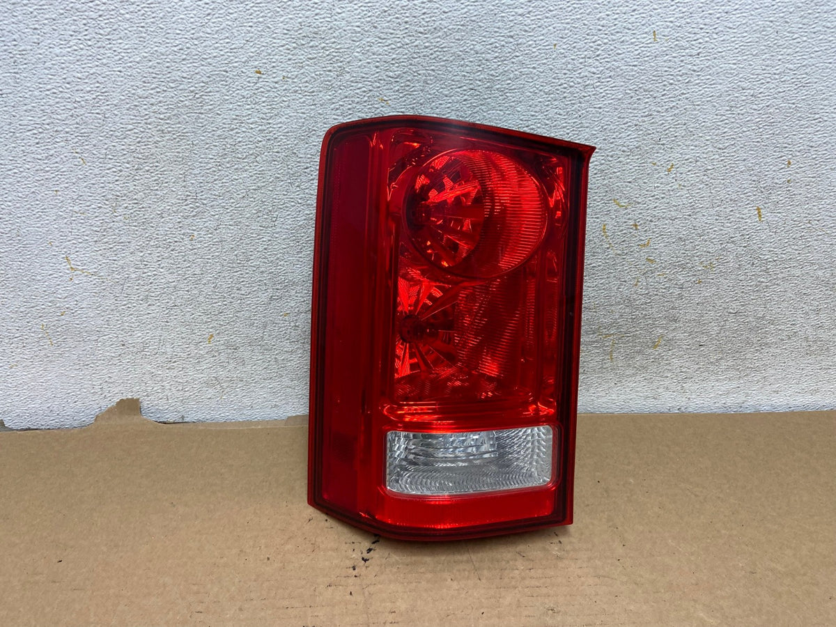 2009 to 2015 Honda Pilot Left Driver Lh Side Tail light AH7762 LK0