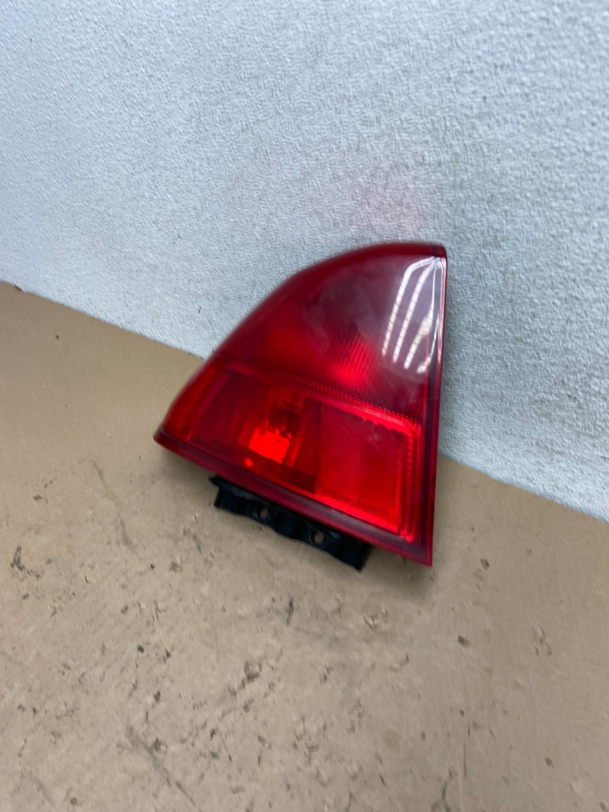 2001 2002 2003 Honda Civic Sedan Left Driver Lh Tail Light AG43311