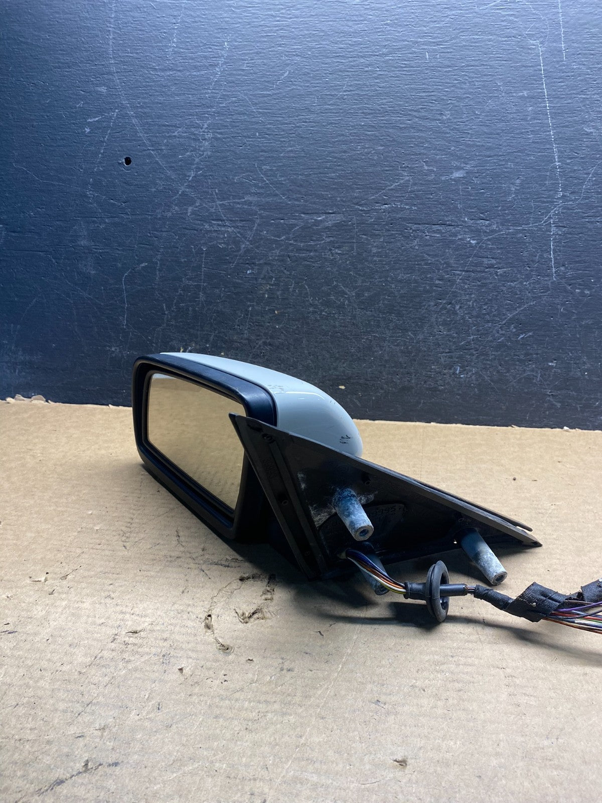 2004 to 2006 BMW 5-Series 525i 530i Left Driver LH Door View Mirror AD9929 DW11