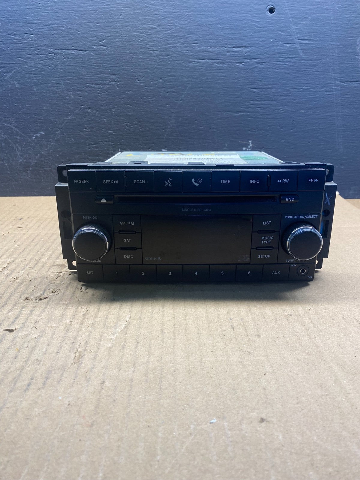 07 08 Chrysler Sebring Radio Stereo CD Player Stereo Receiver AM/FM AC27010