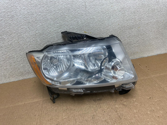 2011-2013 Jeep Grand Cherokee Right Passenger Halogen Headlight Y8814 DW0
