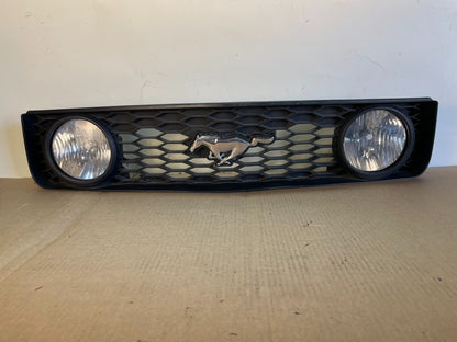2005 - 2009 Ford Mustang Front Upper Grille Grill ag3114 DG0