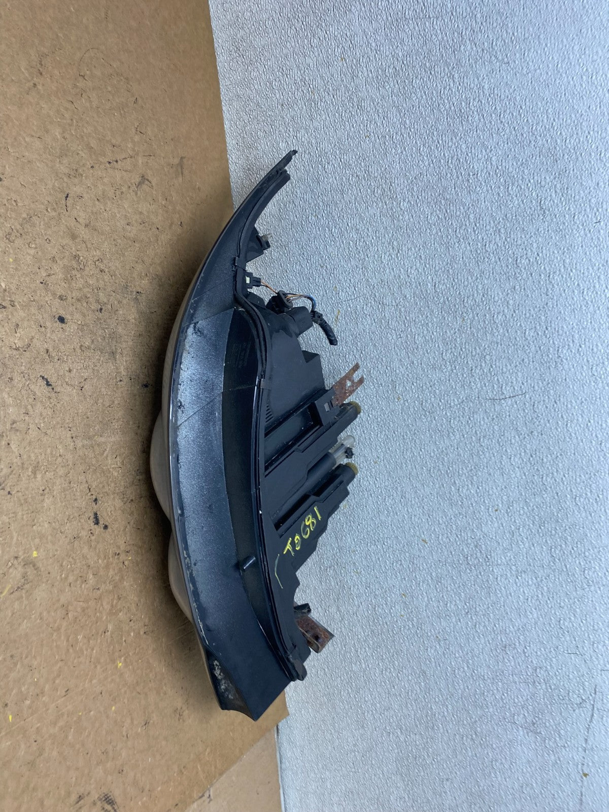 1999 to 2000 Mercury Cougar Left Driver LH Side Headlight T0681 DG9