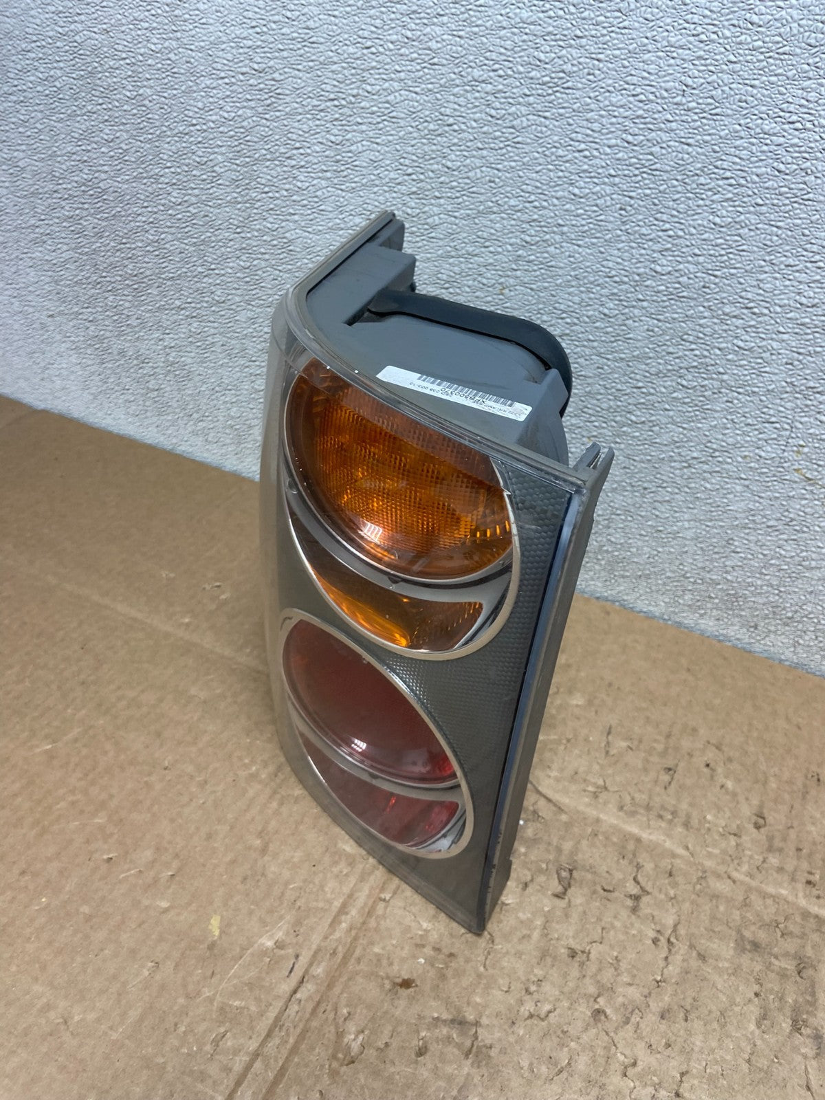 2003-2005 Land Rover Range Rover L322 Left Driver LH Tail Light Oem Y9040 DG1