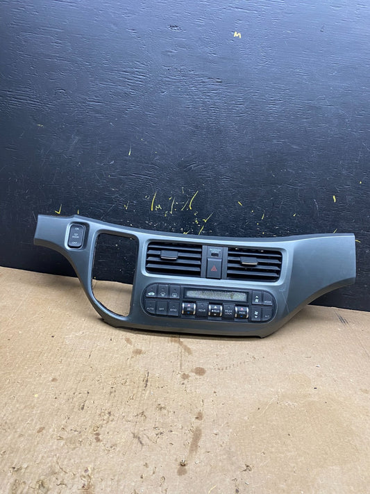 2005 to 2010 Honda Odyssey  Radio Climate Control Dash Trim Bezel Z4455 DG0