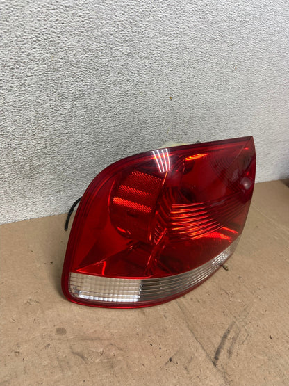 2004-2007 Volkswagen Touareg Lh Driver Left Side Tail Light AG4778 LK2