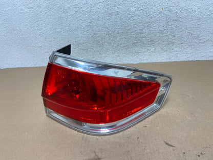 2008 2009 2010 2011 Ford Focus Sedan Right Passenger Tail Light AG3402 PS0