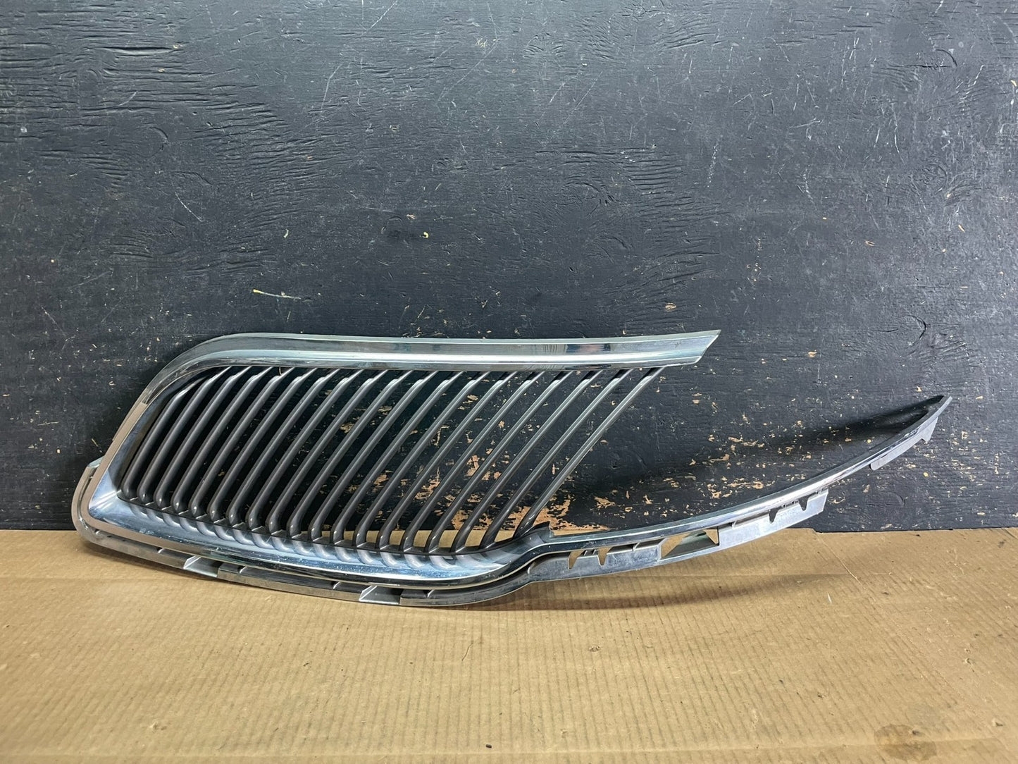2013 to 2016 Lincoln MKT Left Driver LH Side Front Grill Grille OEM aa9201 DG0