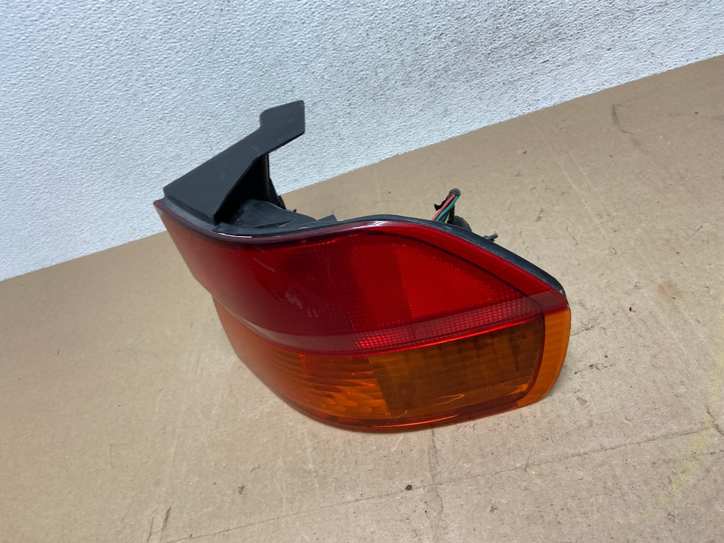 1999 2000 2001 Honda Odyssey Right Passenger Side Tail Light AE6830 LK1