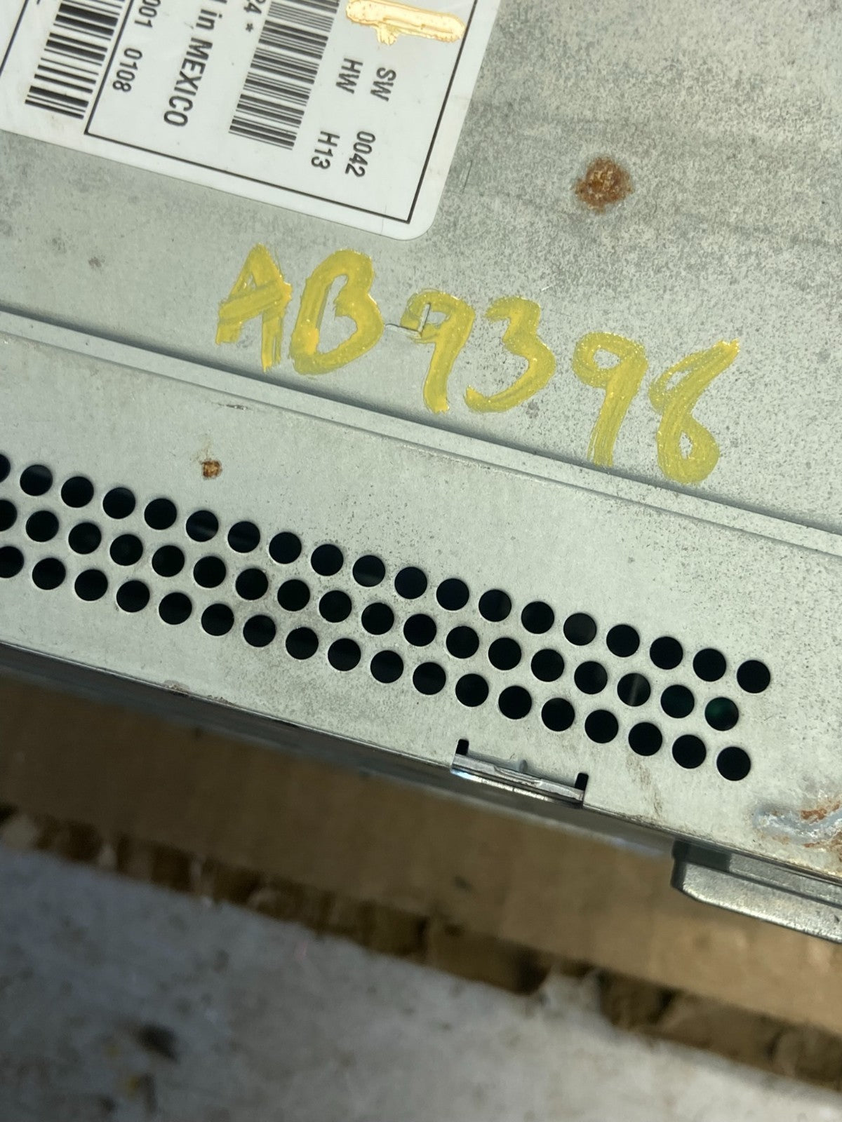 201 to 2014 Volkswagen Jetta Radio CD Player Screen AB9398 DG6