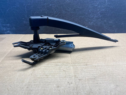 2020 to 2023 Ford Explorer Rear Windshield Wiper Motor ae8265 DG1