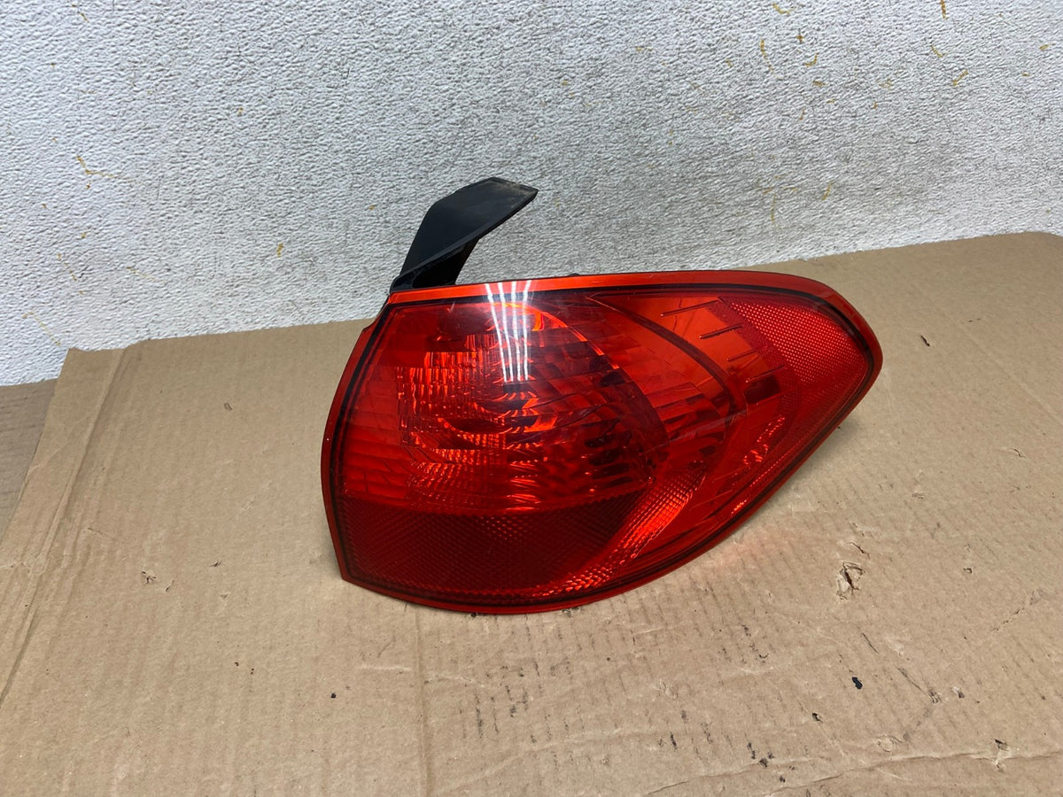 2008 to 2014 Subaru Tribeca Right Passenger RH Side Tail Light AI1212 LK0