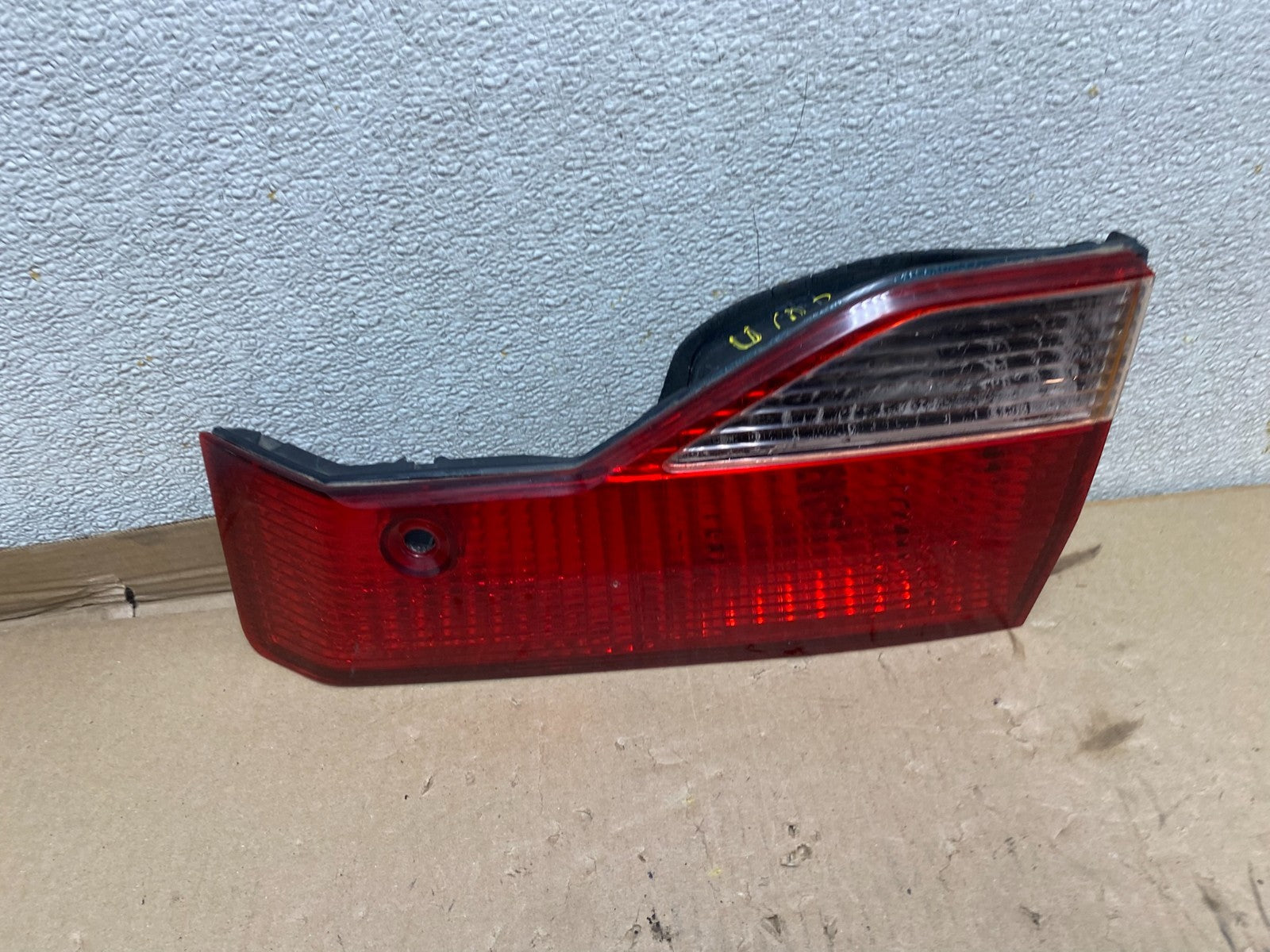 1998 to 2000 Honda Accord Right Passenger Side Inner Tail Light U1035 DW0