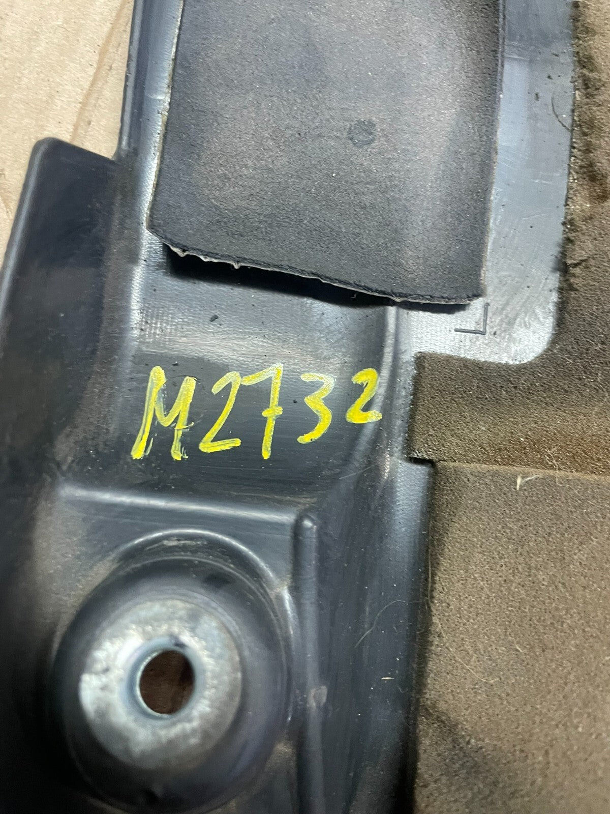 2007 to 2013 Nissan Altima 2.5 L Engine Cover M2732 DG9