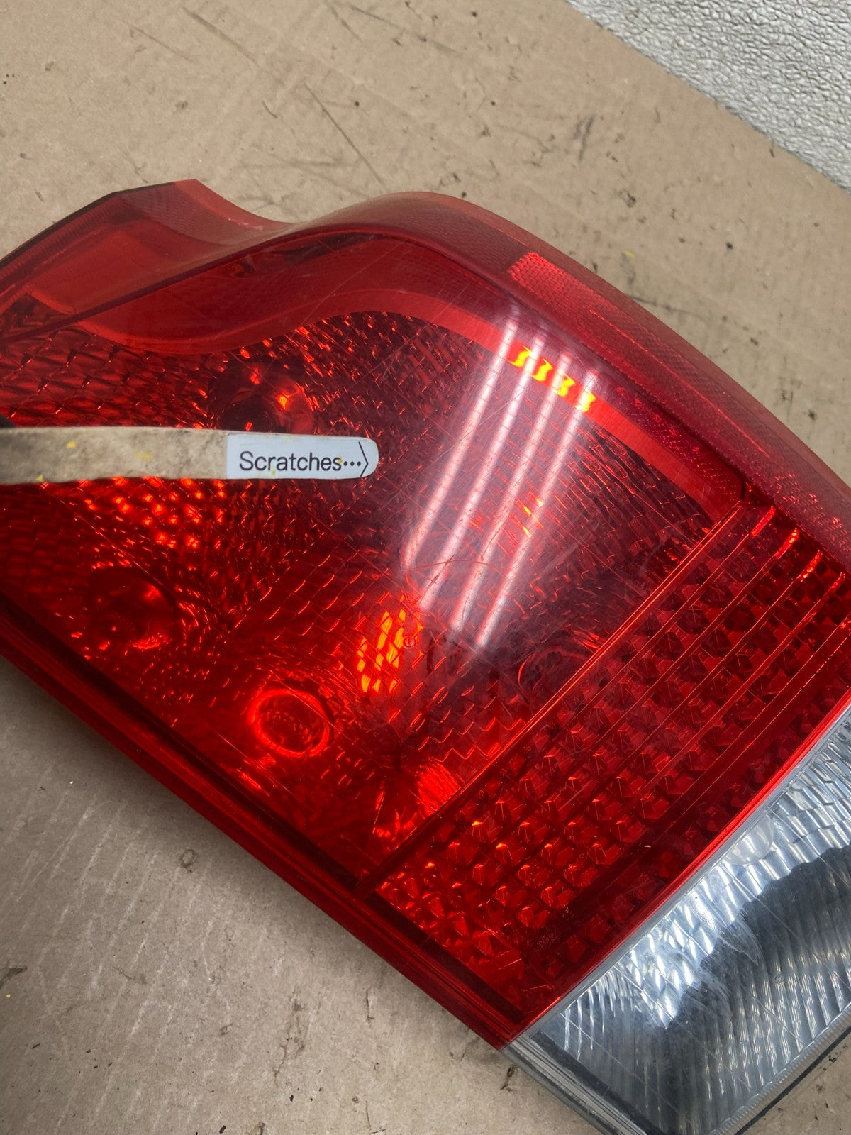 2005 to 2007 Volvo Xc70 V70 Right RH Side Tail Light Oem AA0969 DW3