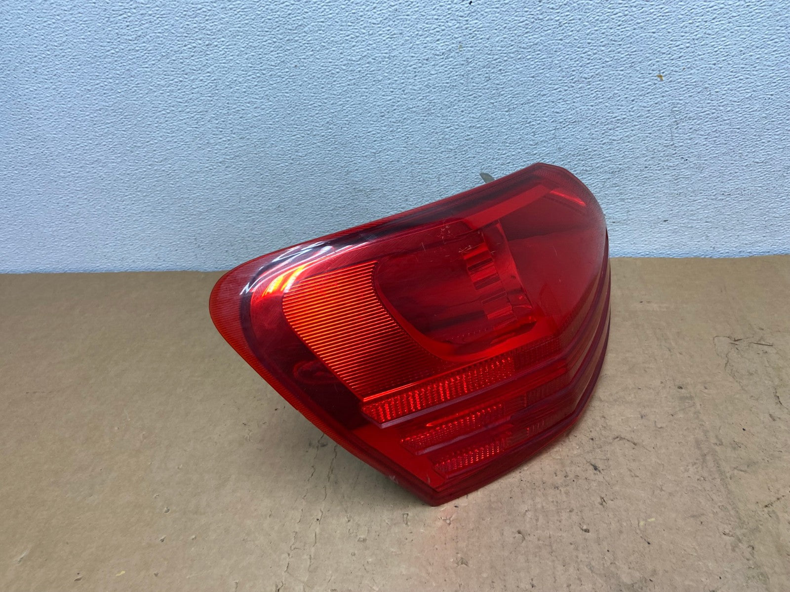2008 to 2015 Nissan Rogue Left Driver Lh Side Tail Light AD1279 LK2