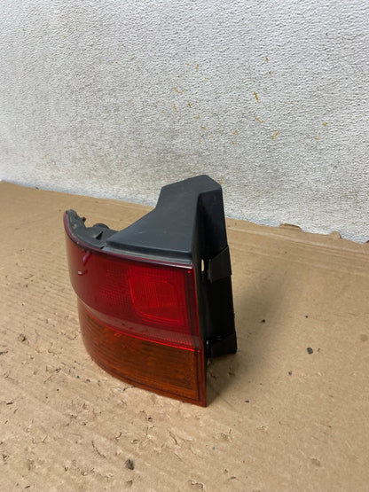 1999 2000 2001 Honda Odyssey Left Driver LH Side Tail Light AH8937 LK1
