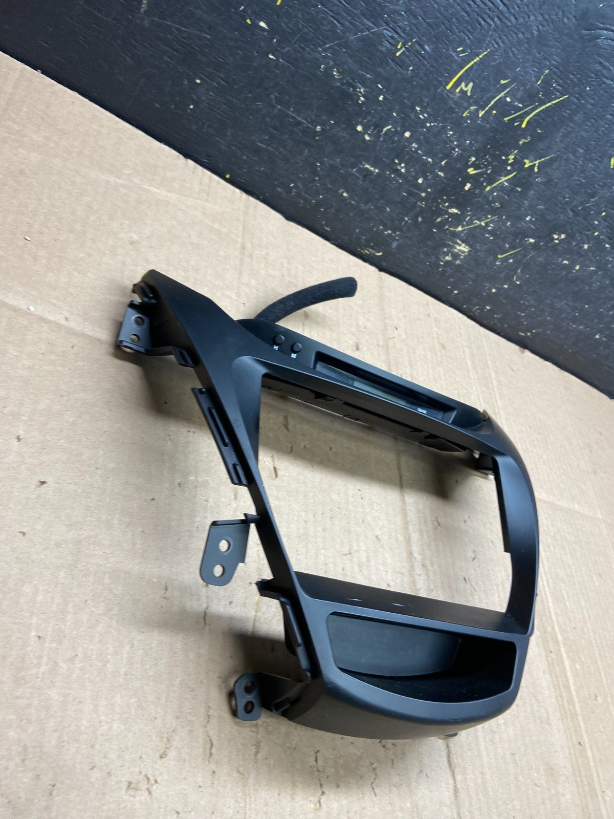 2011-2013 Hyundai Elantra Dash Radio Bezel Clock Display Trim OEM aa4899 DG2