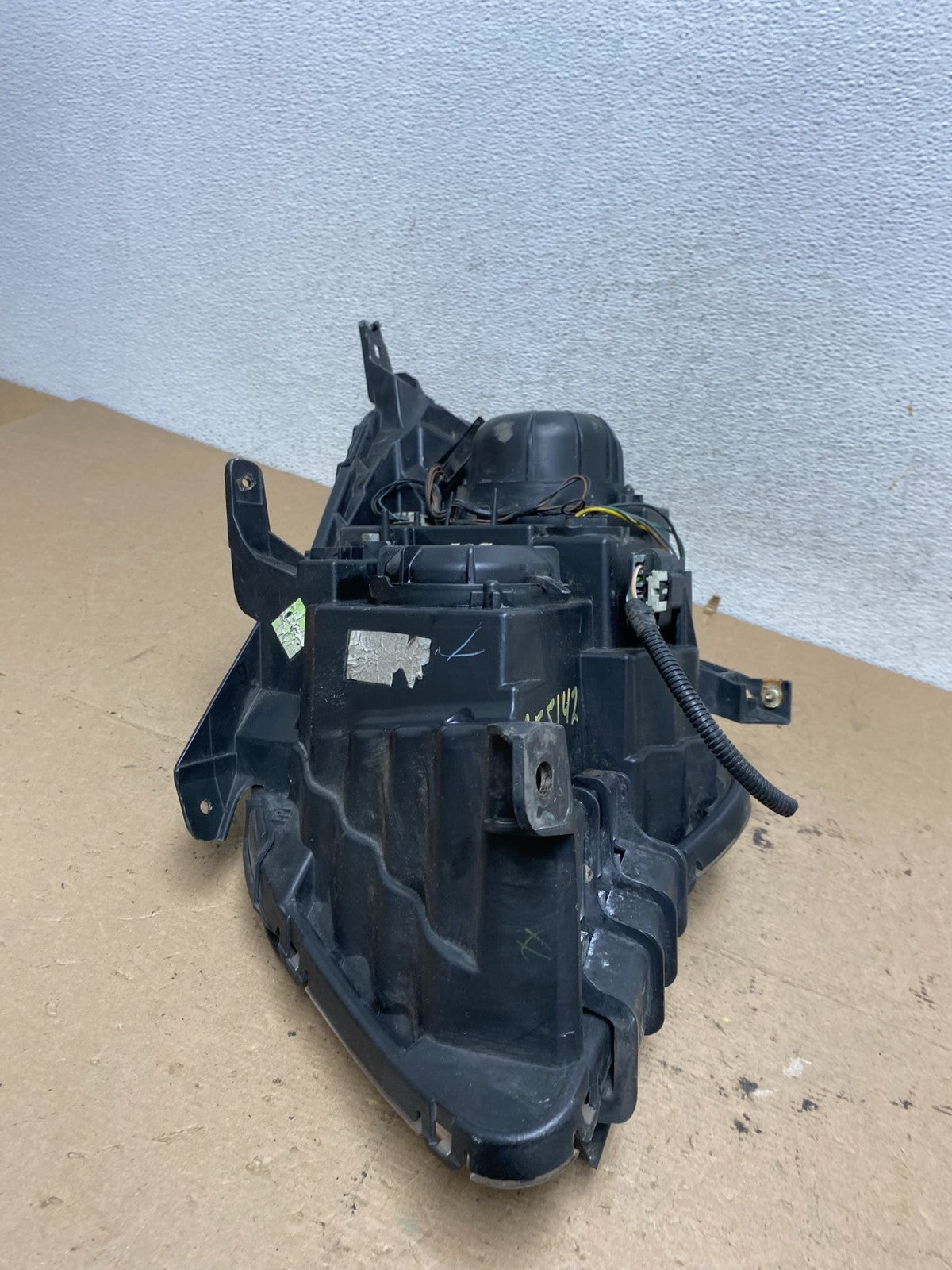 2010 - 2015 Chevrolet Equinox Halogen Headlight Right Passenger Side AF5142 DW8