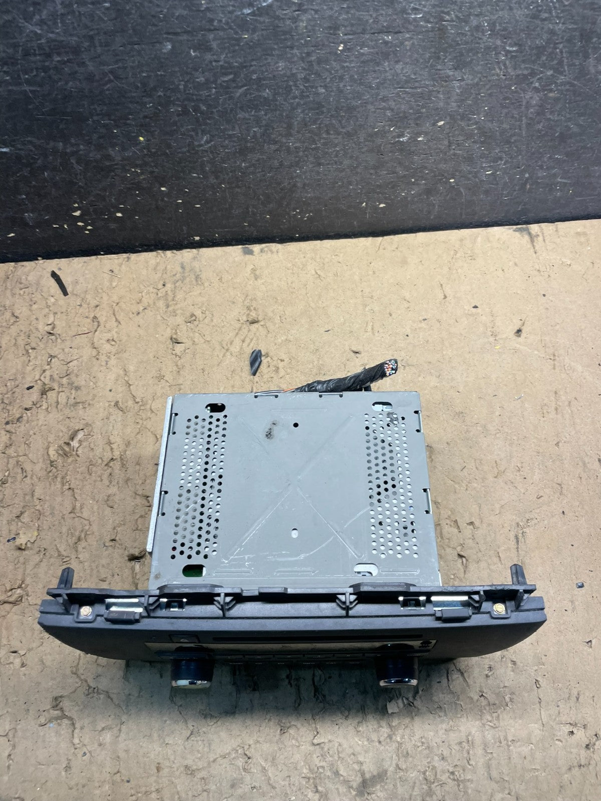 2005-2007 Buick Allure Lacrosse Radio AM/FM Receiver Oem W6998 DG6