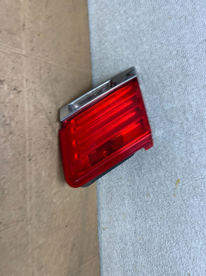 2009 - 2012 Bmw 7-Series F01 F02 750i Right Passenger Inner Tail Light Y6032 DW0
