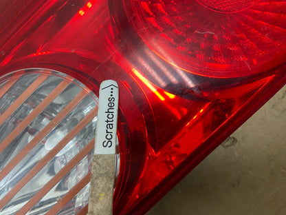 2006 to 2010 Toyota Sienna Right Passenger Side Rh Inner Tail Light AB4859 LK3