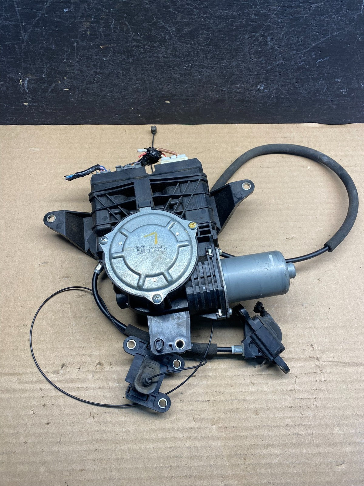 2011-2017 Honda Odyssey Rear Left Driver Side Power Sliding Door Motor AE0082 DG3